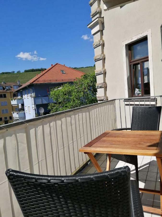 Charming City Apartment With Parking Spot Wurzburg Ngoại thất bức ảnh